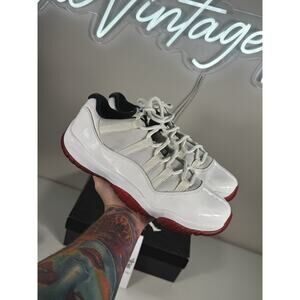 Nike Air Jordan 11 Retro Low White Varsity Red Cherry 528895-101 Men’s Size 10